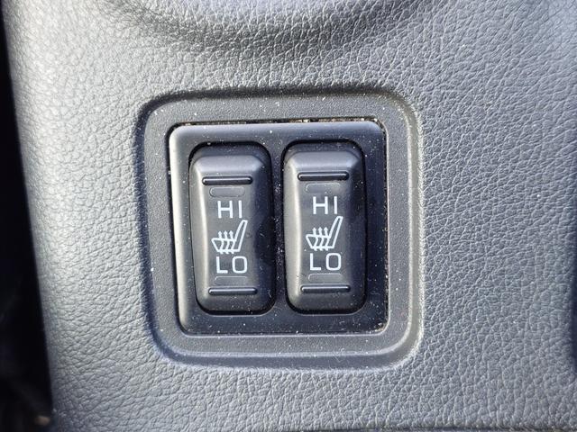 アウトランダーＰＨＥＶ Ｇナビパッケージ　４ＷＤ　ＳＤナビ　フルセグＴＶ　リアカメラ　スマートキー　ＨＩＤヘッドライト　衝突軽減ブレーキ　シートヒーター　Ｂｌｕｅｔｏｏｔｈ　クルコン　純正１８インチアルミ　ＥＴＣ（34枚目）