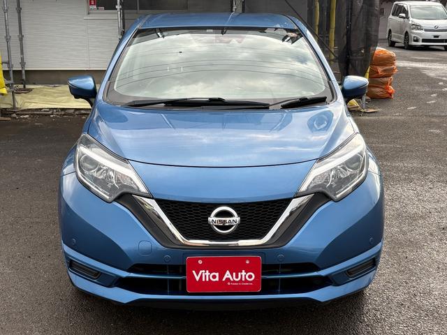 ノート X FOUR スマートセーフティエディション 4WD メモリーナビ フルセグTV 全方位カメラ スマートキー 衝突軽減ブレーキ 前後ドラレコ Bluetooth 純正14インチ鉄(4枚目)