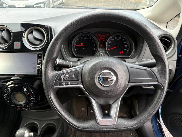 ノート X FOUR スマートセーフティエディション 4WD メモリーナビ フルセグTV 全方位カメラ スマートキー 衝突軽減ブレーキ 前後ドラレコ Bluetooth 純正14インチ鉄(19枚目)