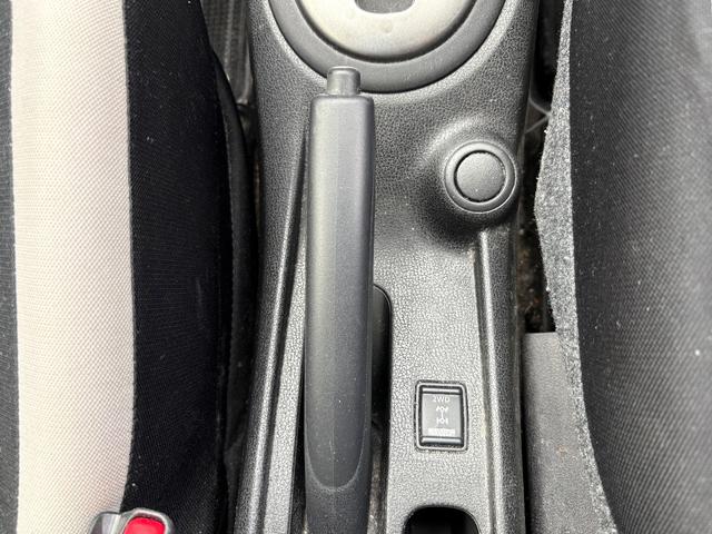 ノート X FOUR スマートセーフティエディション 4WD メモリーナビ フルセグTV 全方位カメラ スマートキー 衝突軽減ブレーキ 前後ドラレコ Bluetooth 純正14インチ鉄(25枚目)