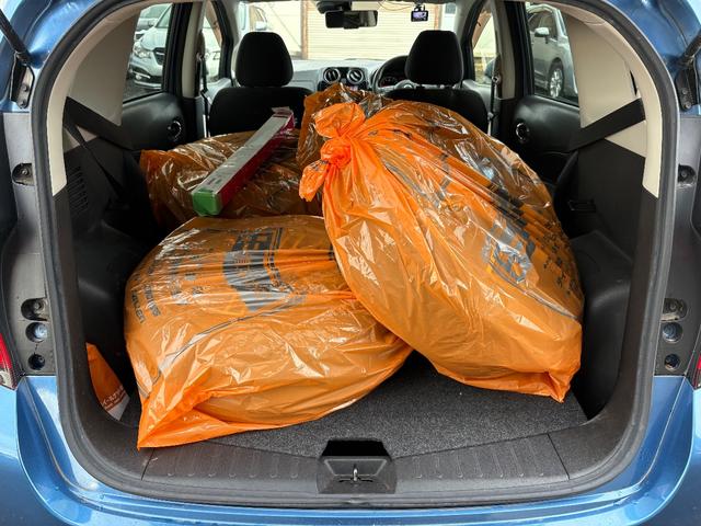 ノート X FOUR スマートセーフティエディション 4WD メモリーナビ フルセグTV 全方位カメラ スマートキー 衝突軽減ブレーキ 前後ドラレコ Bluetooth 純正14インチ鉄(45枚目)