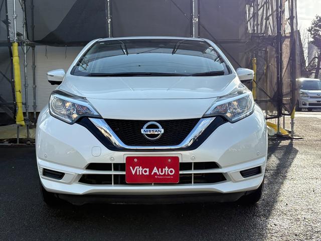 ノート X FOUR スマートセーフティエディション 4WD メモリーナビ フルセグTV 全方位カメラ スマートキー 衝突軽減ブレーキ Bluetooth 社外14インチアルミ(3枚目)