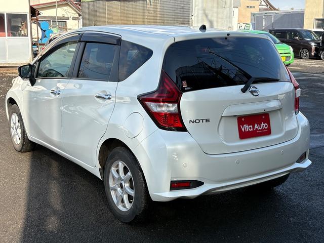 ノート X FOUR スマートセーフティエディション 4WD メモリーナビ フルセグTV 全方位カメラ スマートキー 衝突軽減ブレーキ Bluetooth 社外14インチアルミ(10枚目)