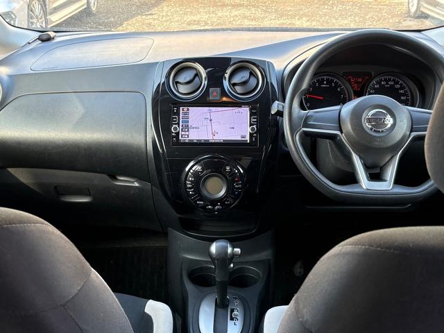 ノート X FOUR スマートセーフティエディション 4WD メモリーナビ フルセグTV 全方位カメラ スマートキー 衝突軽減ブレーキ Bluetooth 社外14インチアルミ(18枚目)