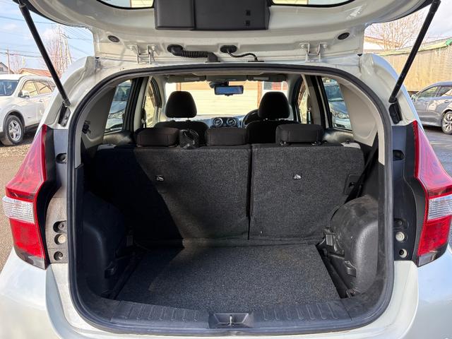 ノート X FOUR スマートセーフティエディション 4WD メモリーナビ フルセグTV 全方位カメラ スマートキー 衝突軽減ブレーキ Bluetooth 社外14インチアルミ(40枚目)