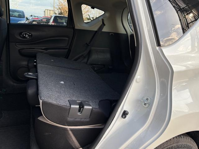 ノート X FOUR スマートセーフティエディション 4WD メモリーナビ フルセグTV 全方位カメラ スマートキー 衝突軽減ブレーキ Bluetooth 社外14インチアルミ(44枚目)