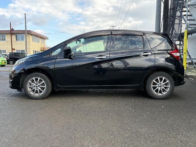 ノート X FOUR 4WD メモリーナビ フルセグTV リアカメラ スマートキー 衝突軽減ブレーキ 前ドラレコ Bluetooth 社外14インチアルミ(8枚目)