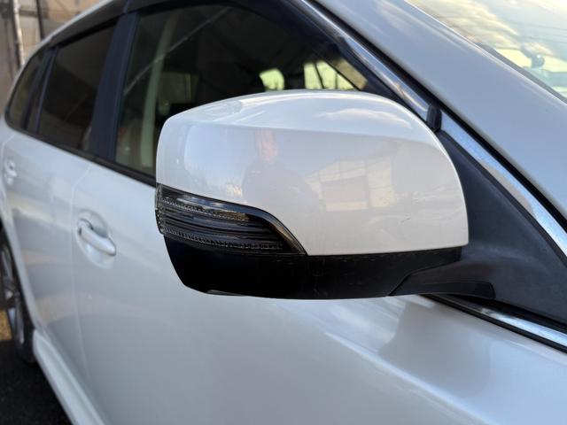 レガシィツーリングワゴン ２．５ｉ　Ｂスポーツアイサイト　４ＷＤ　ＳＤナビ　フルセグＴＶ　リアカメラ　スマートキー　ＨＩＤヘッドライト　衝突軽減ブレーキ　前後ドラレコ　Ｂｌｕｅｔｏｏｔｈ　クルコン　純正１７インチアルミ　ＥＴＣ（16枚目）