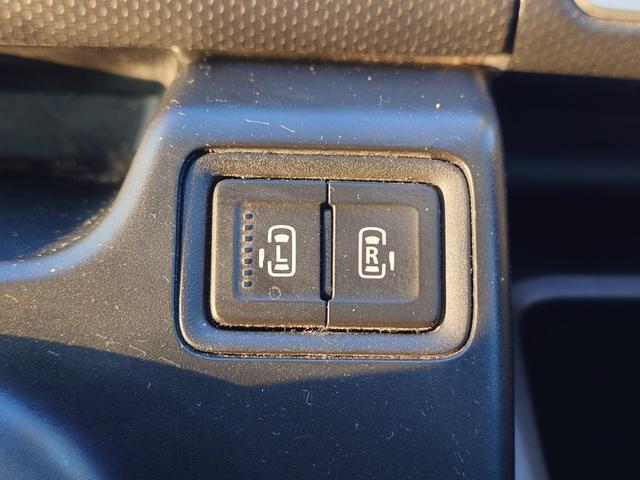 デリカＤ：２ カスタムハイブリッドＭＶ　４ＷＤ　メモリーナビ　フルセグＴＶ　スマートキー　ＬＥＤヘッドライト　衝突軽減ブレーキ　両側パワスラ　シートヒーター　Ｂｌｕｅｔｏｏｔｈ　クルコン　社外１５インチアルミ（27枚目）