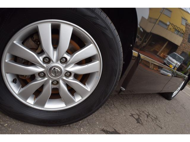 セレナ ハイウェイスター　アドバンスドセーフティパッケージ　４ＷＤ　寒冷地仕様　アラウンドビューカメラ　衝突軽減ブレーキ　日産純正ＯＰナビ　Ｂｌｕｅｔｏｏｔｈ　フルセグＴＶ　バックカメラ　ＥＴＣ　クルーズコントロール　パワースライドドア　ＨＩＤヘッドライト（14枚目）