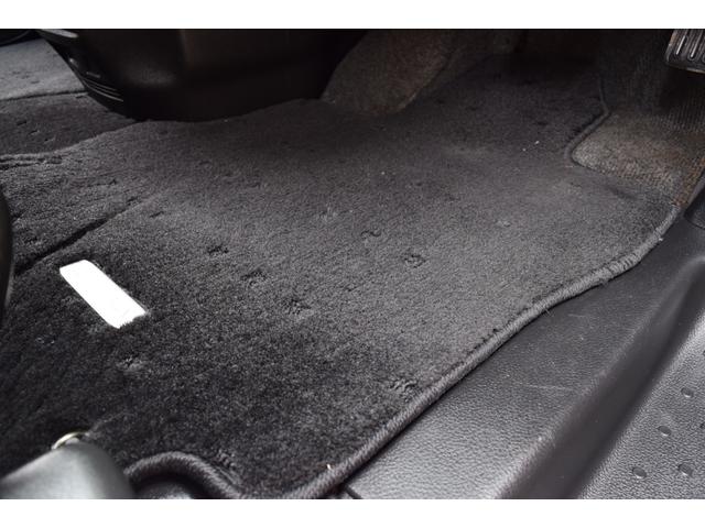 セレナ ハイウェイスター　アドバンスドセーフティパッケージ　４ＷＤ　寒冷地仕様　アラウンドビューカメラ　衝突軽減ブレーキ　日産純正ＯＰナビ　Ｂｌｕｅｔｏｏｔｈ　フルセグＴＶ　バックカメラ　ＥＴＣ　クルーズコントロール　パワースライドドア　ＨＩＤヘッドライト（24枚目）