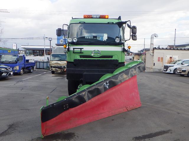 クオン 　除雪トラック　４×４　ＩＧ　６Ｆ（Ｈ／Ｌ）（2枚目）