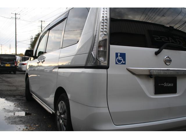 セレナ  車椅子移動車・4WD(5枚目)