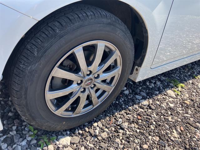 プリウス Ｓ　バックカメラ　ナビ　アルミホイール　ＣＶＴ　スマートキー　アイドリングストップ　電動格納ミラー　盗難防止システム　ＣＤ　ミュージックプレイヤー接続可　衝突安全ボディ　ＡＢＳ　ＥＳＣ　エアコン（30枚目）