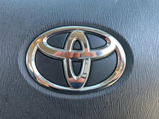 プリウス Ｓ　バックカメラ　ナビ　アルミホイール　ＣＶＴ　スマートキー　アイドリングストップ　電動格納ミラー　盗難防止システム　ＣＤ　ミュージックプレイヤー接続可　衝突安全ボディ　ＡＢＳ　ＥＳＣ　エアコン（52枚目）