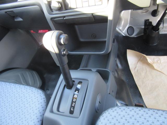 キャリイトラック KCエアコン・パワステ 4WD パワーウインド キーレス レーダーブレーキ アッパーメンバーガード スタッドレスホイール付(8枚目)