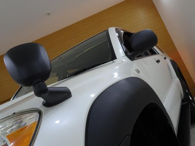 ハイラックスサーフ ＳＳＲ－Ｘ　４ＷＤ・本州仕入・後期型・サンルーフ・新リフトＵＰ・ＲＡＹＳ１７ＡＷ＆新ジオランダーＭ／Ｔ・新革調シートカバー・新Ｆグリル＆エンブレム・各チッピング塗装・ナビＴＶ・ブルートゥースＤＶＤ・寒冷地仕様（29枚目）