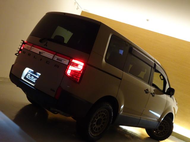 デリカＤ：５ Ｇ　パワーパッケージ　４ＷＤ／本州仕入／寒冷地／Ｒヒーター／７人乗／ベージュ自社全塗装／新マッドヴァンス＆オプカン／新マーカー／新テールガード／１０型ナビＴＶブルートゥースＤＶＤ／１０型フリップＭ／電動ステップ／電動ゲート（12枚目）