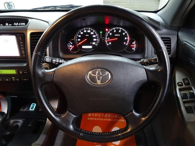 ランドクルーザープラド ＴＸリミテッド　４ＷＤ／本州仕入／寒冷地仕様／後期型／８人乗／新革調シートカバー／サンルーフ／リフトアップ／メッシュグリル＆ＴＯＹＯＴＡエンブレム／ＢＦグッドリッチ／社外テール／インナーブラックイカリング付きＨライト（48枚目）