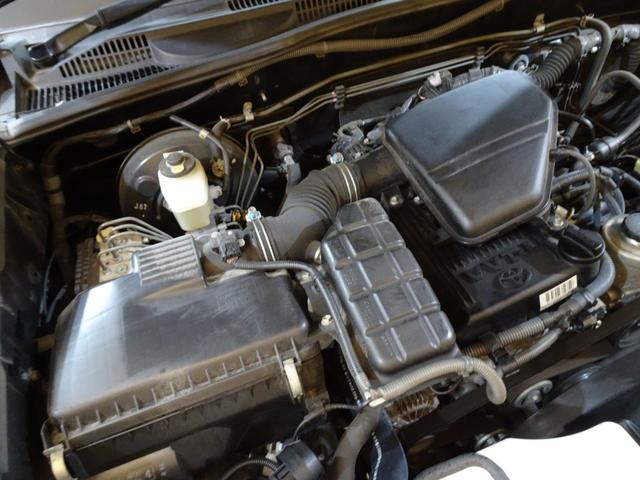 ランドクルーザープラド ＴＸリミテッド　４ＷＤ／本州仕入／寒冷地仕様／後期型／８人乗／新革調シートカバー／サンルーフ／リフトアップ／メッシュグリル＆ＴＯＹＯＴＡエンブレム／ＢＦグッドリッチ／社外テール／インナーブラックイカリング付きＨライト（72枚目）