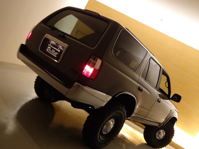 TOYOTA HILUX SURF SSR-X