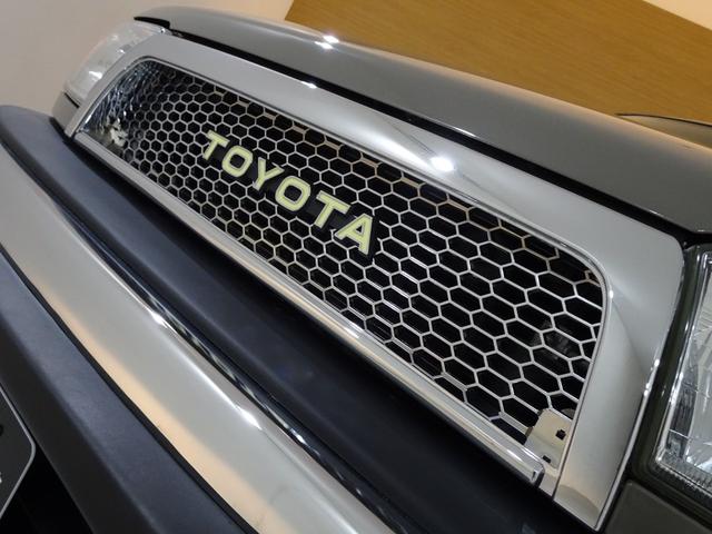 TOYOTA HILUX SURF SSR-X