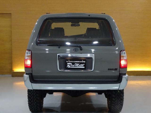 TOYOTA HILUX SURF SSR-X
