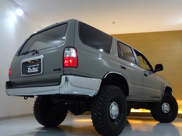 TOYOTA HILUX SURF SSR-X