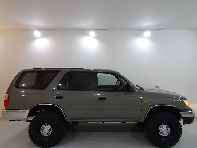 TOYOTA HILUX SURF SSR-X