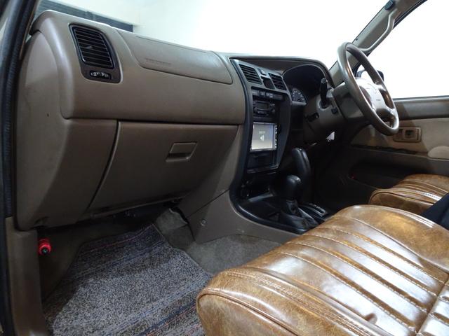 TOYOTA HILUX SURF SSR-X