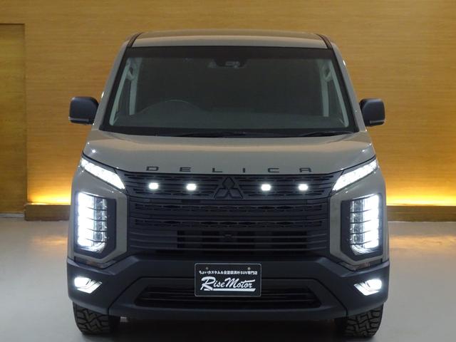 デリカＤ：５ Ｐ　４ＷＤ／本州仕入／７人乗／１オーナー／寒冷地／自社アッシュカーキ全塗装／新マッドヴァンス＆オプカン／新ヘッド＆テールガード／１０型ナビＴＶブルートゥースＤＶＤ／フリップＭ／全方位／両側電動／電動ゲート（4枚目）