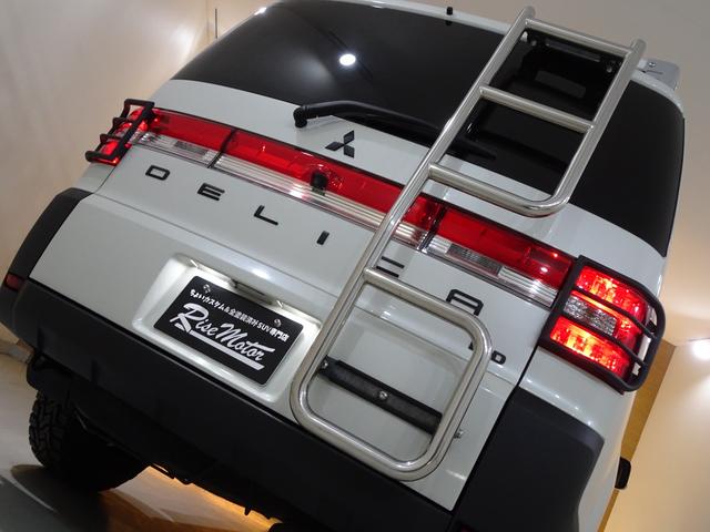 デリカＤ：５ Ｄ　パワーパッケージ　４ＷＤ／本州仕入／寒冷地仕様／エクストリームＪ＆新オプカン／新テールガード＆ブルバー／ルーフキャリア／リアラダー／ＯＰサブバッテリー／ナビＴＶブルートゥースＤＶＤ／フリップＭ／両側電動／新ＬＥＤフォグ（40枚目）