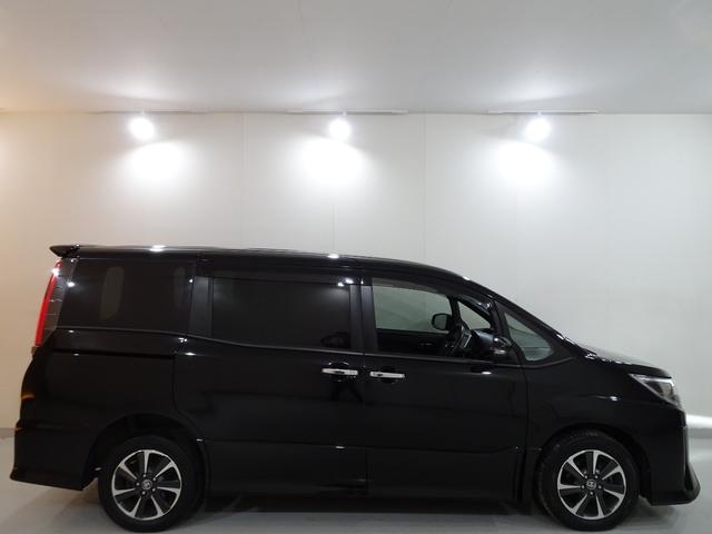 ノア Ｓｉ　ダブルバイビーＩＩ　４ＷＤ／後期型／７人乗り／寒冷地仕様／１０型ナビＴＶブルートゥースＤＶＤ／１２型フリップダウン／前後ドラレコ／ＥＴＣ／ハーフ革／両側電動スライド／Ｆガラス熱線／リアヒーター／クルコン／セーフティセンス（16枚目）