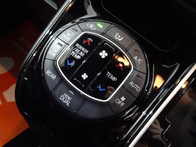 ノア Ｓｉ　ダブルバイビーＩＩ　４ＷＤ／後期型／７人乗り／寒冷地仕様／１０型ナビＴＶブルートゥースＤＶＤ／１２型フリップダウン／前後ドラレコ／ＥＴＣ／ハーフ革／両側電動スライド／Ｆガラス熱線／リアヒーター／クルコン／セーフティセンス（57枚目）