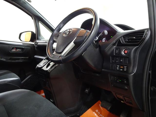 ノア Ｓｉ　ダブルバイビーＩＩ　４ＷＤ／後期型／７人乗り／寒冷地仕様／１０型ナビＴＶブルートゥースＤＶＤ／１２型フリップダウン／前後ドラレコ／ＥＴＣ／ハーフ革／両側電動スライド／Ｆガラス熱線／リアヒーター／クルコン／セーフティセンス（64枚目）