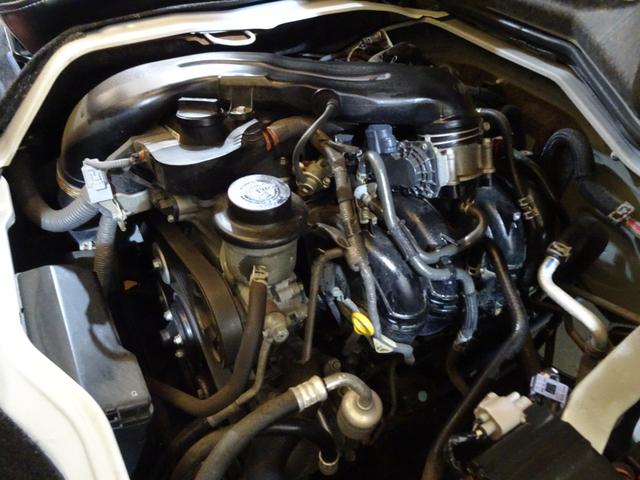 ハイエースワゴン ＧＬ　本州仕入／１０人乗り／新丸目キット／新マッドヴァンス＆オプカン／チッピング塗装／Ｆハーフエアロ／ナビＴＶブルートゥースＤＶＤ／フリップダウン／ＥＴＣ／Ｂカメラ／革調シートカバー／パワスラ／リアヒーター（19枚目）