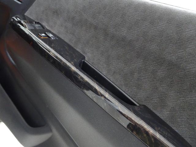 ハイエースワゴン ＧＬ　本州仕入／１０人乗り／新丸目キット／新マッドヴァンス＆オプカン／チッピング塗装／Ｆハーフエアロ／ナビＴＶブルートゥースＤＶＤ／フリップダウン／ＥＴＣ／Ｂカメラ／革調シートカバー／パワスラ／リアヒーター（58枚目）