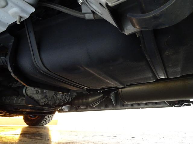 ハイエースワゴン ＧＬ　本州仕入／１０人乗り／新丸目キット／新マッドヴァンス＆オプカン／チッピング塗装／Ｆハーフエアロ／ナビＴＶブルートゥースＤＶＤ／フリップダウン／ＥＴＣ／Ｂカメラ／革調シートカバー／パワスラ／リアヒーター（77枚目）