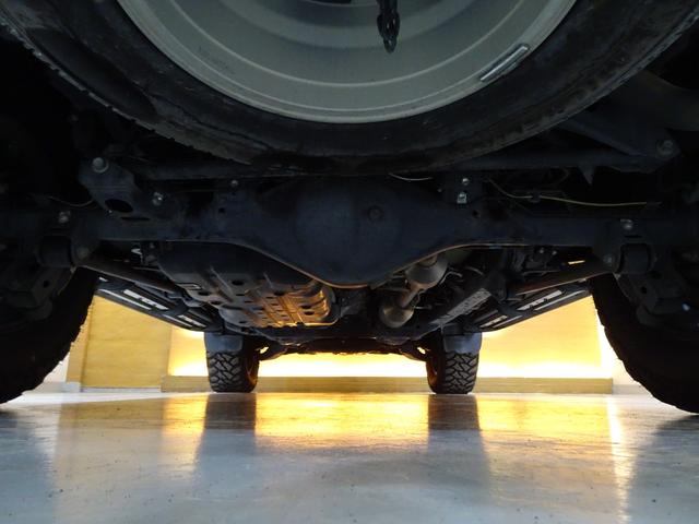 ランドクルーザープラド ＴＸ　後期型／本州仕入／リフトアップ／サンルーフ／ＴＲＤスポイラー／モデリスタマフラー／バグガード／リアバンパーガード／革調シートカバー／ナビＴＶブルートゥースＤＶＤ／リアモニター／ドラレコ／ＩＤＬＥＵＰ（19枚目）