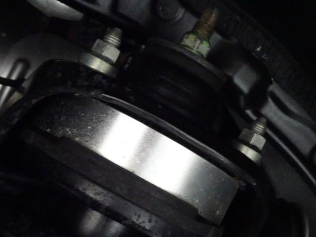 ランドクルーザープラド ＴＸ　後期型／本州仕入／リフトアップ／サンルーフ／ＴＲＤスポイラー／モデリスタマフラー／バグガード／リアバンパーガード／革調シートカバー／ナビＴＶブルートゥースＤＶＤ／リアモニター／ドラレコ／ＩＤＬＥＵＰ（28枚目）