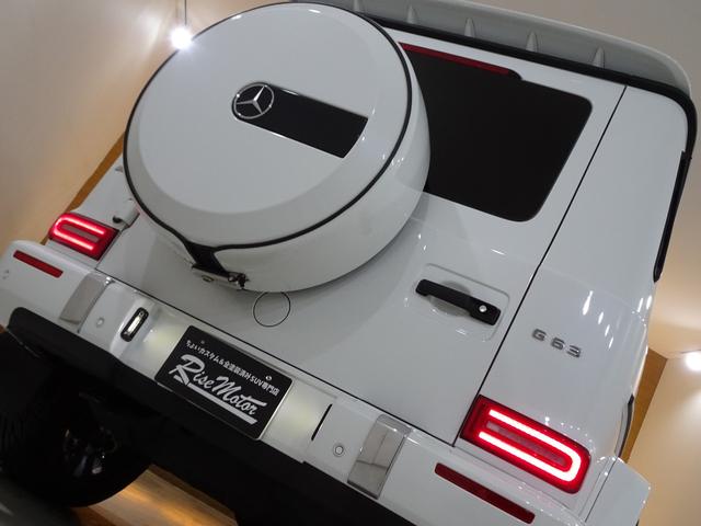 Ｇクラス Ｇ４００ｄ　ＡＭＧライン　Ｇ６３仕様／オパリスホワイト／ＶＯＳＳＥＮ２２ＡＷ／ＡＭＧライン／Ｇｍａｎｕｆａｋｔｕｒ／ラグジュアリーＰＫＧ／ダイヤモンドステッチナッパレザー／アダプティブダンピング／ローウェンＦスポ／ＯＰリアスポ（43枚目）