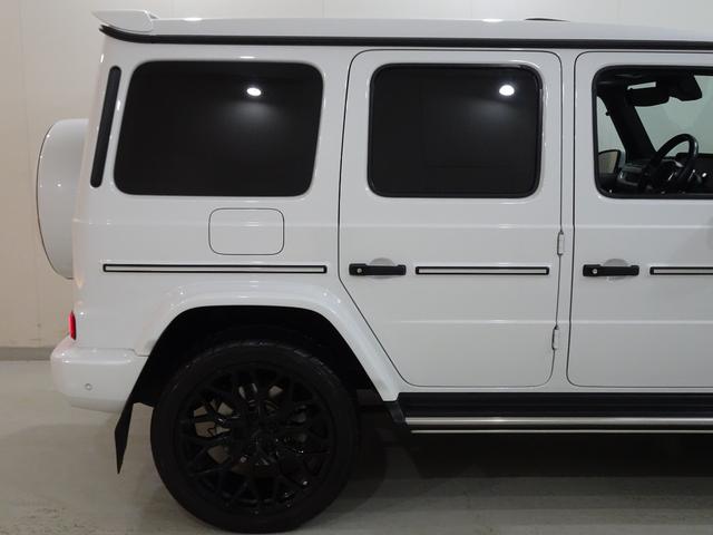 Ｇクラス Ｇ４００ｄ　ＡＭＧライン　Ｇ６３仕様／オパリスホワイト／ＶＯＳＳＥＮ２２ＡＷ／ＡＭＧライン／Ｇｍａｎｕｆａｋｔｕｒ／ラグジュアリーＰＫＧ／ダイヤモンドステッチナッパレザー／アダプティブダンピング／ローウェンＦスポ／ＯＰリアスポ（52枚目）