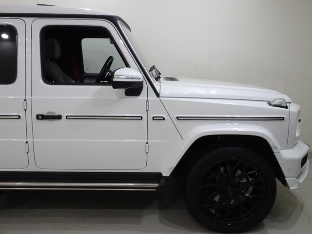 Ｇクラス Ｇ４００ｄ　ＡＭＧライン　Ｇ６３仕様／オパリスホワイト／ＶＯＳＳＥＮ２２ＡＷ／ＡＭＧライン／Ｇｍａｎｕｆａｋｔｕｒ／ラグジュアリーＰＫＧ／ダイヤモンドステッチナッパレザー／アダプティブダンピング／ローウェンＦスポ／ＯＰリアスポ（53枚目）