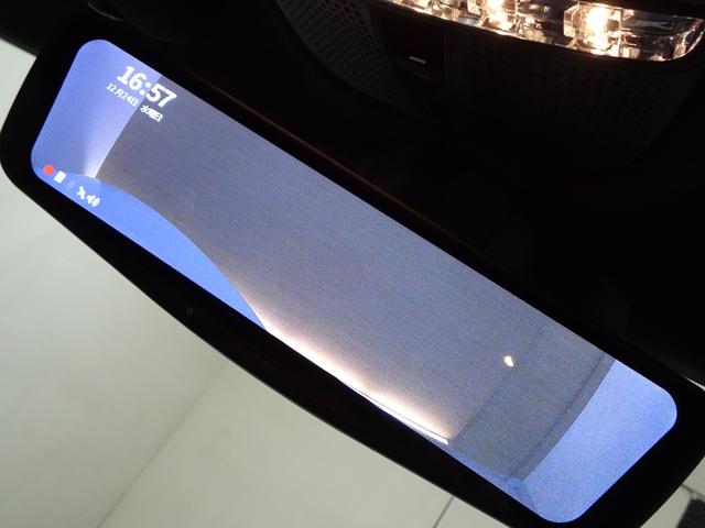 Ｇクラス Ｇ４００ｄ　ＡＭＧライン　Ｇ６３仕様／オパリスホワイト／ＶＯＳＳＥＮ２２ＡＷ／ＡＭＧライン／Ｇｍａｎｕｆａｋｔｕｒ／ラグジュアリーＰＫＧ／ダイヤモンドステッチナッパレザー／アダプティブダンピング／ローウェンＦスポ／ＯＰリアスポ（57枚目）