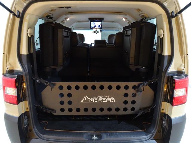 デリカＤ：５ シャモニー　４ＷＤ／本州仕入／寒冷地仕様／自社ベージュ全塗装／新角目キット／ＤＥＡＮ＆新オプカン／新マーカー／９型ナビＴＶブルートゥースＤＶＤ／１０型フリップＭ／サイド＆バックカメラ／ハーフ革＆ヒーター／両側電動（71枚目）