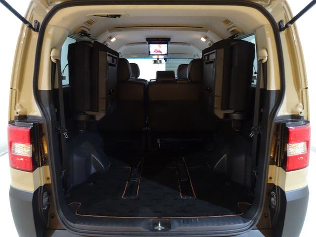 デリカＤ：５ シャモニー　４ＷＤ／本州仕入／寒冷地仕様／自社ベージュ全塗装／新角目キット／ＤＥＡＮ＆新オプカン／新マーカー／９型ナビＴＶブルートゥースＤＶＤ／１０型フリップＭ／サイド＆バックカメラ／ハーフ革＆ヒーター／両側電動（72枚目）