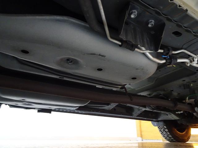 デリカＤ：５ シャモニー　４ＷＤ／本州仕入／寒冷地仕様／自社ベージュ全塗装／新角目キット／ＤＥＡＮ＆新オプカン／新マーカー／９型ナビＴＶブルートゥースＤＶＤ／１０型フリップＭ／サイド＆バックカメラ／ハーフ革＆ヒーター／両側電動（76枚目）