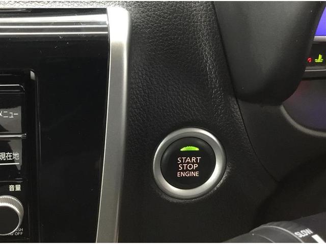 エンジンのオンオフをスイッチで行う、プッシュスタートスイッチ搭載！