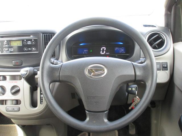 ミライース Ｘｆ　ＳＡ　４ＷＤ　キーレスエントリー　スマートアシスト　アイドルストップ　盗難防止システム　衝突安全ボディ　ＣＤ　寒冷地仕様　パワーウィンドウ　パワーステアリング　エアバッグ（運転席・助手席）（11枚目）