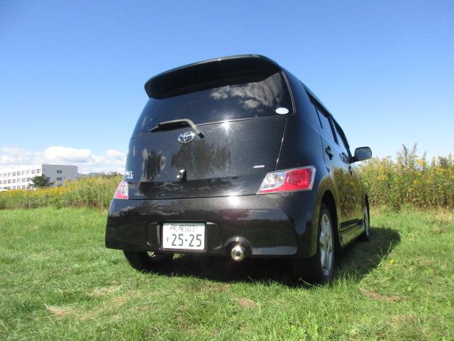 bB Z Qバージョン 4WD・ベンチシート・フルフラット・CD・キーレス・スマートキー・盗難防止システム・衝突安全ボディ・エアバッグ(運転席・助手席)・パワーステアリング・パワーウィンドウ(21枚目)